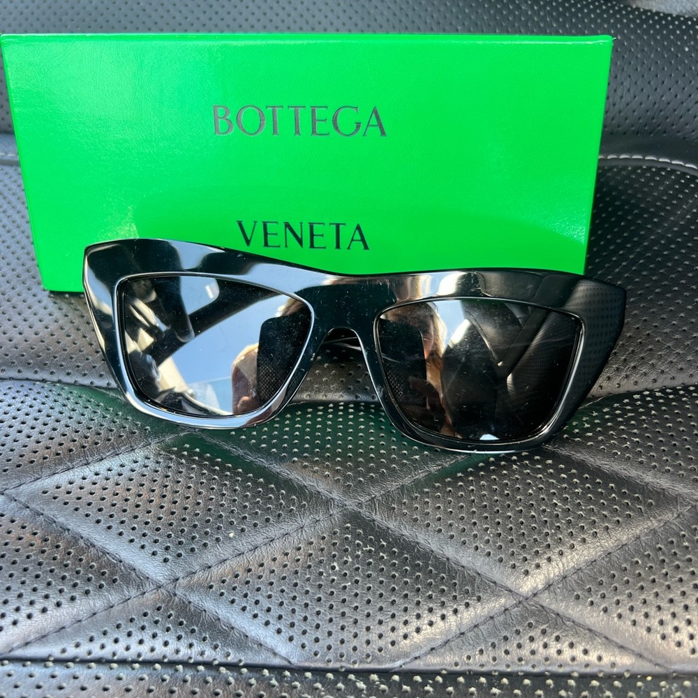 Bottega Veneta Black Sunglasses